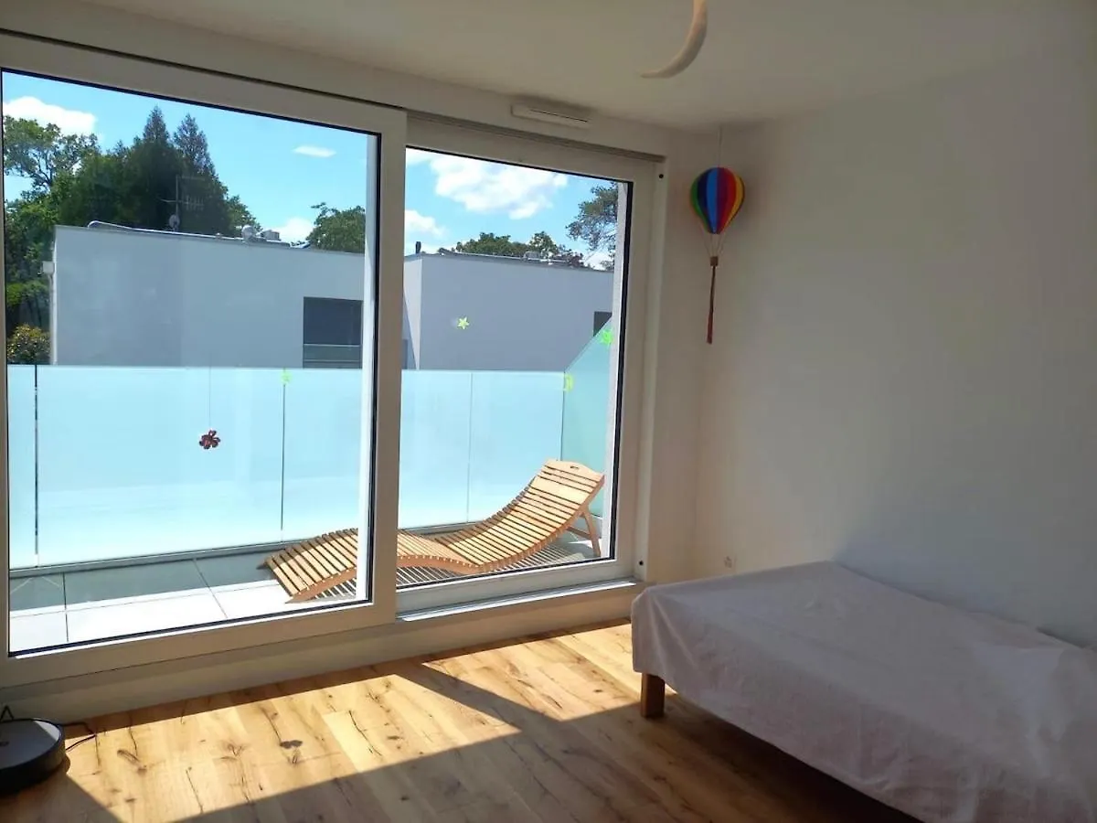 Appartement Modern House With Private Garden à Genève